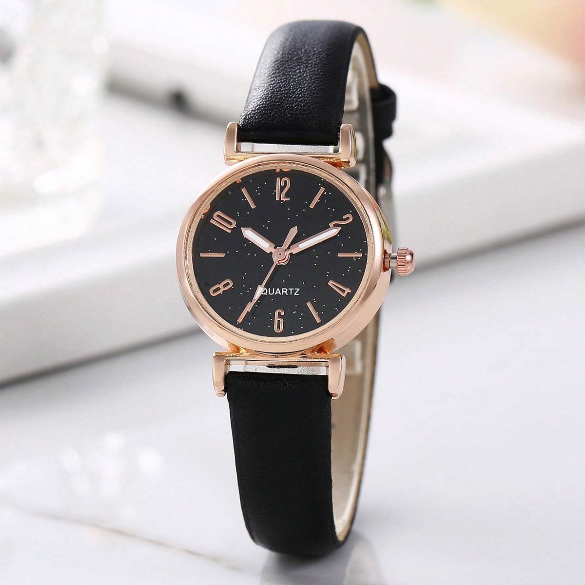 Elegant Lady Heart Bracelet Quartz Watch - Stylish & Lightweight Design - Buy Center
