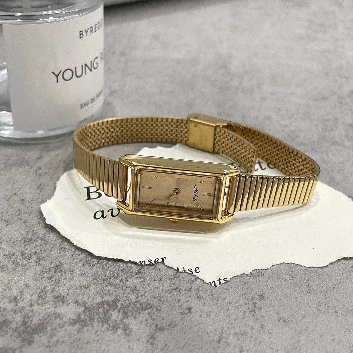 Elegant Women's High-Looking Art Watch - Stylish Rectangle Design 2025 - Buy Center