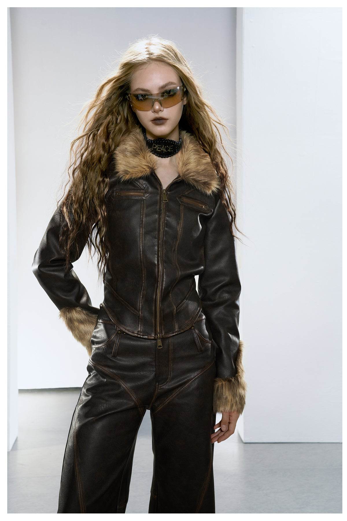Women's Retro Fur Collar Jacket - Cozy Slim Fit for Winter 2025 - Buy Center