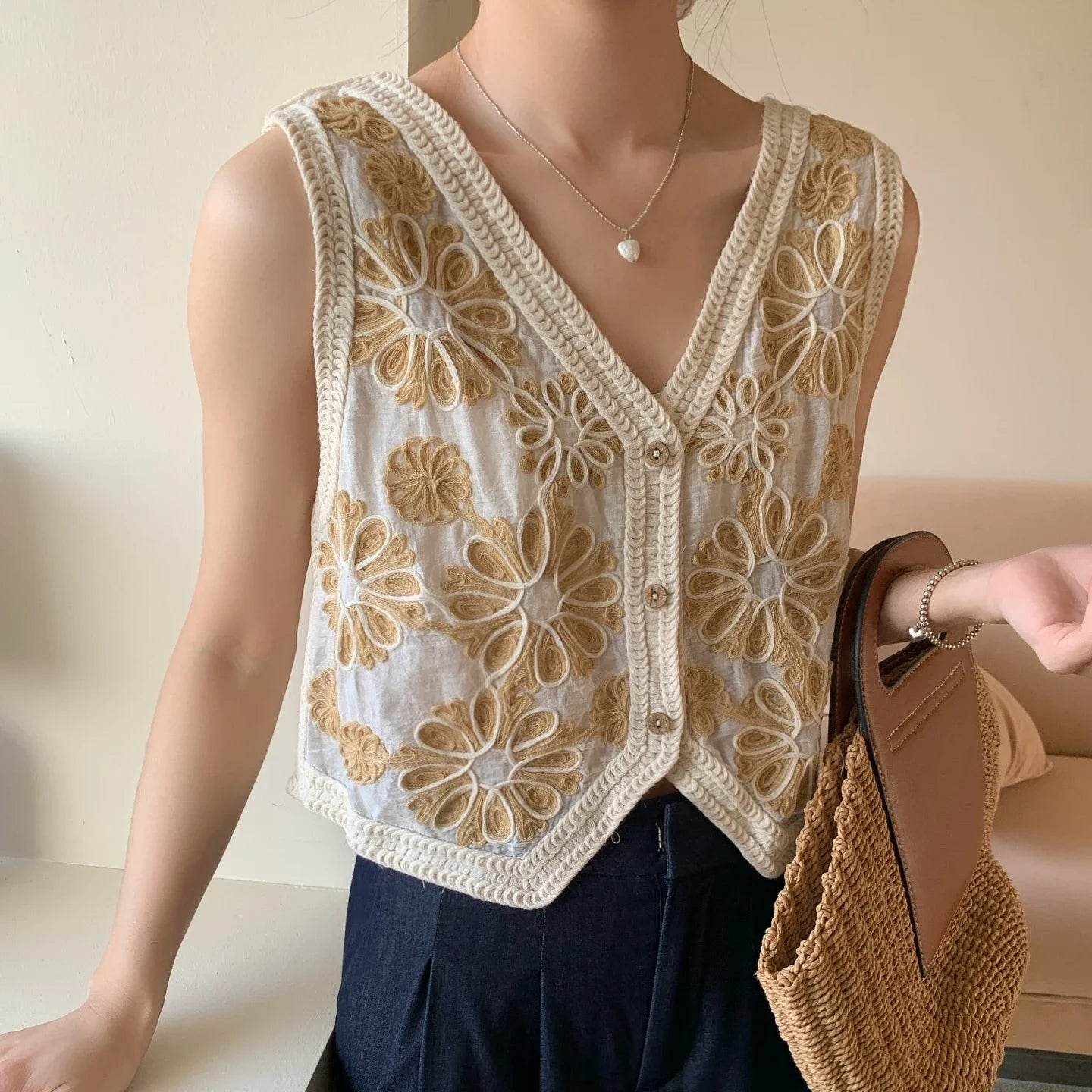 Fictitni Floral Crochet Vest Top - Bohemian Button-Up for Summer - Buy Center
